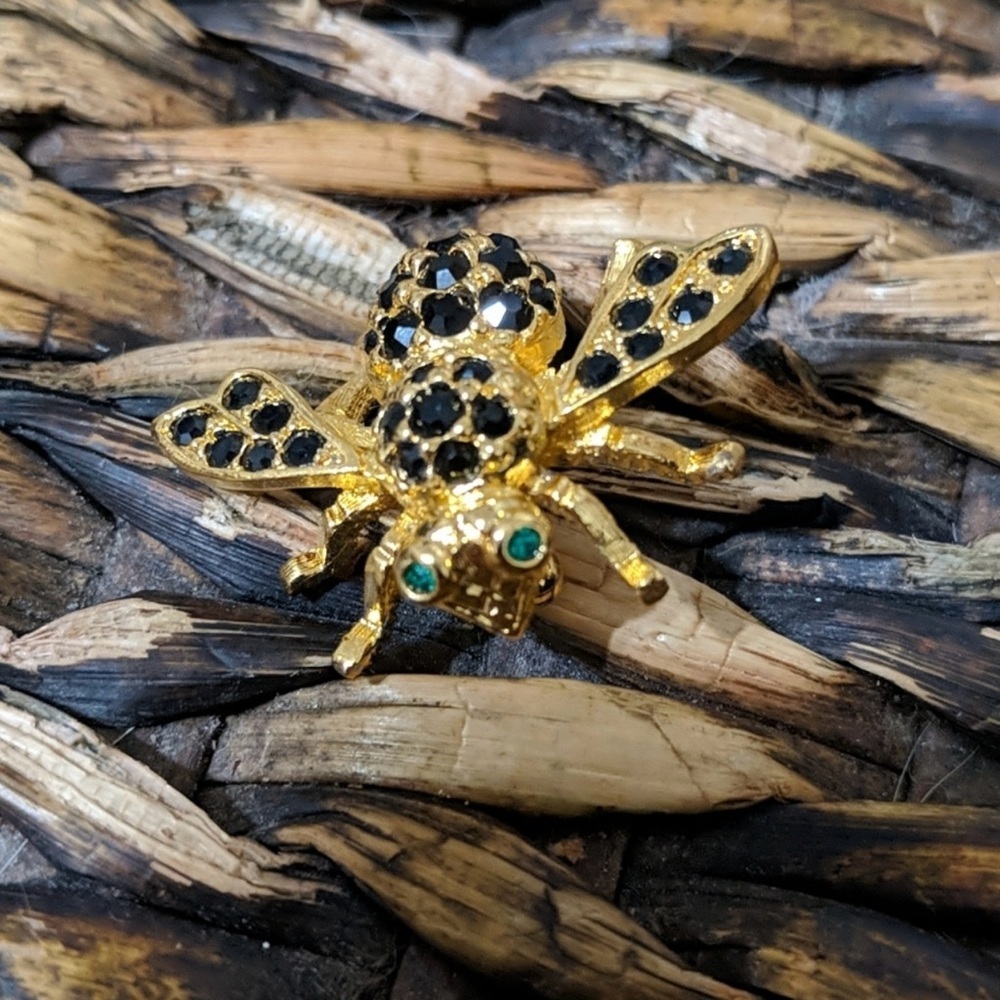 Joan Rivers Collection Gold Tone Black Green Bee Brooch Pin Crystal Pave Stones - Picture 3 of 13